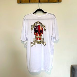 Lularoe Devin T give me liberty or give me death white V-neck large fits like XL